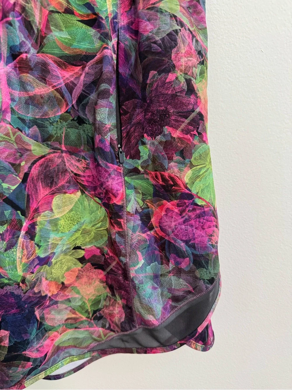 Lululemon Hotty Hot High Rise Skirt in Vivid Floral Tone